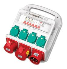 Lille bærbar byggestrømstavle med 16A og 32A CEE-stik til byggeplads